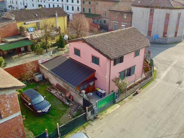 Villa Indipendente in vendita a Piemonte, Alessandria