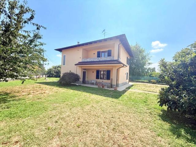 Villa Indipendente in vendita a Piemonte, Alessandria