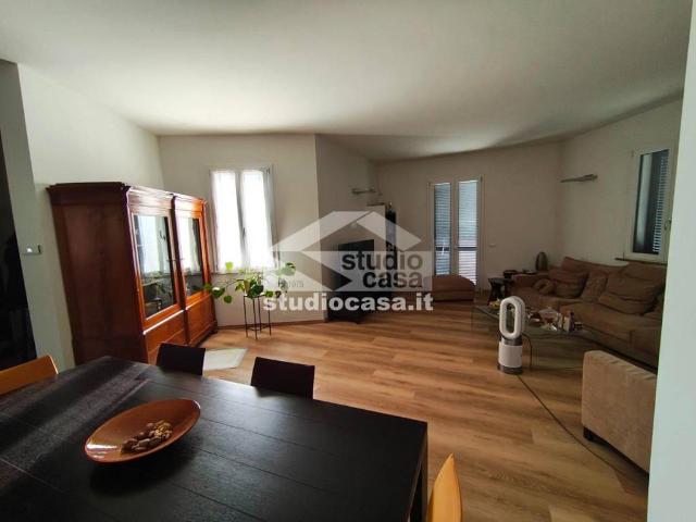 Villa Indipendente in vendita a Castelleone, Lombardia