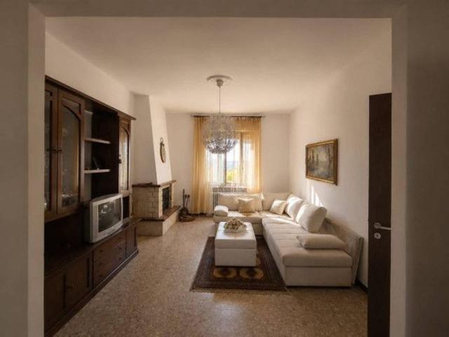 Villa Indipendente in vendita a Piemonte, Asti