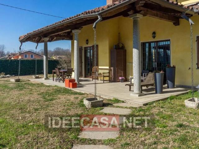 Villa Indipendente in vendita a Piemonte, Biella