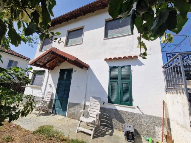 Villa Indipendente in vendita a Piemonte, Alessandria