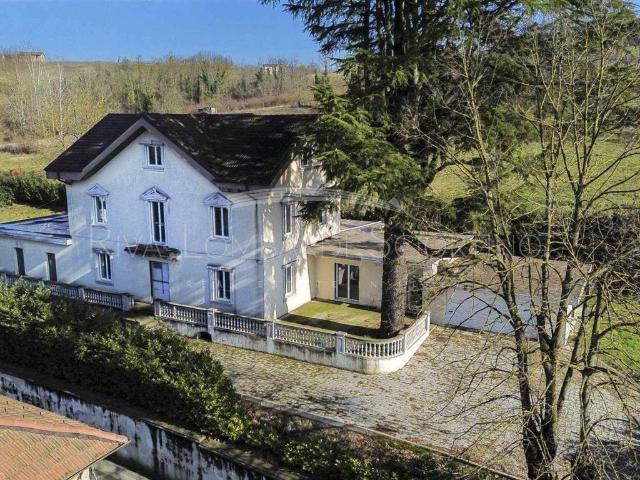Villa Indipendente in vendita a Piemonte, Alessandria