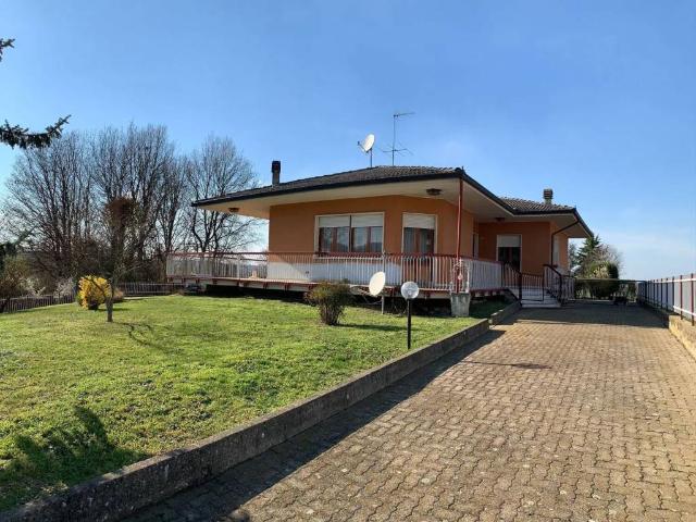 Villa Indipendente in vendita a Piemonte, Alessandria