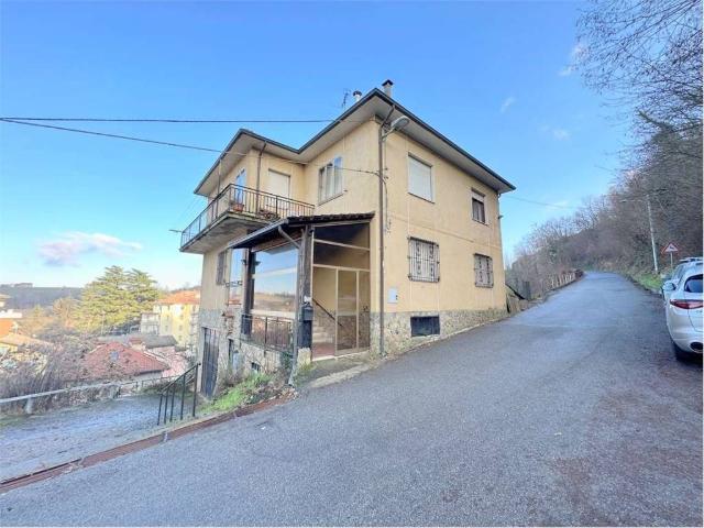 Villa Indipendente in vendita a Piemonte, Alessandria