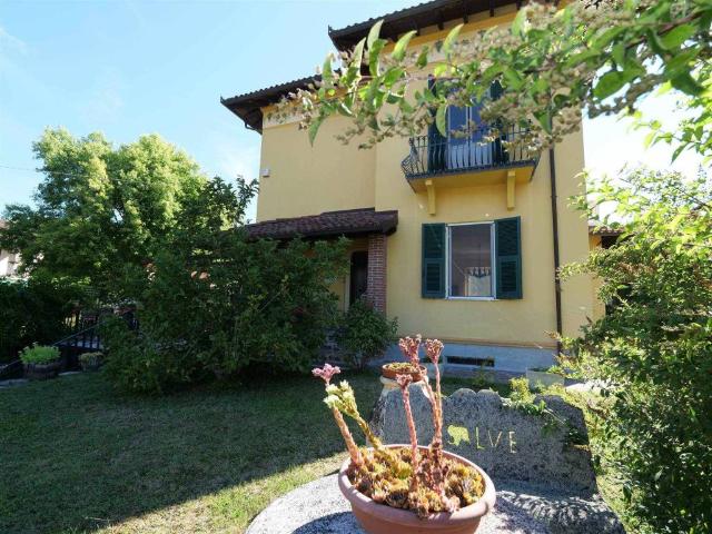 Villa Indipendente in vendita a Piemonte, Alessandria