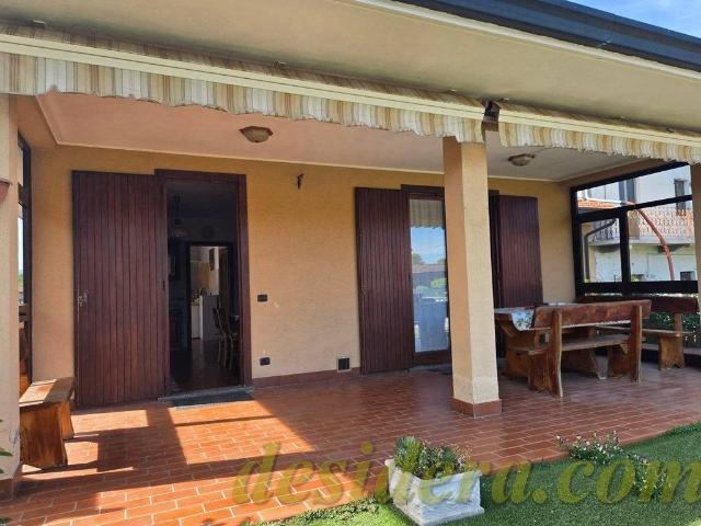 Villa Indipendente in vendita a Piemonte, Novara