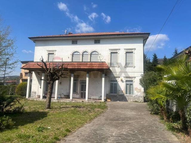 Villa Indipendente in vendita a Tagliuno, Castelli Calepio