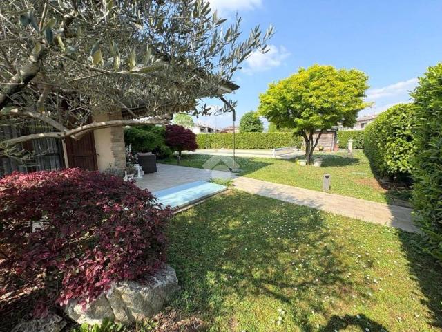 Villa Indipendente in vendita a Quintano, Castelli Calepio