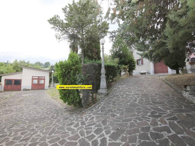 Villa Indipendente in vendita a Castelli, Abruzzo