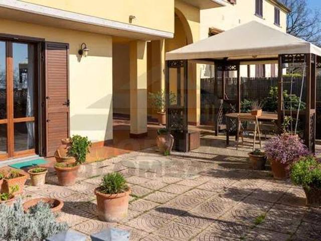 Villa Indipendente in vendita a Castellina Marittima, Toscana