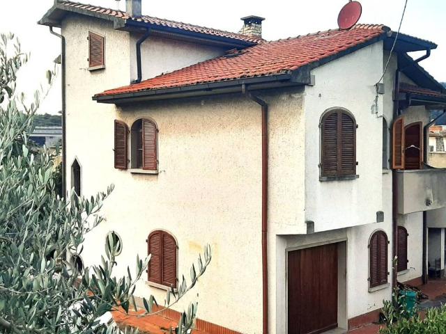 Villa Indipendente in vendita a Le Conche, Castellina Marittima