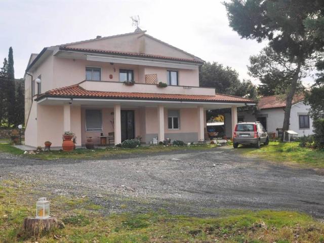 Villa Indipendente in vendita a Ceppo Nero, Castellina Marittima