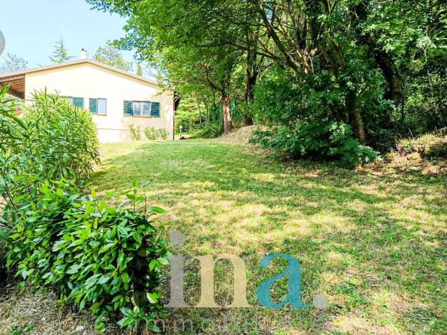 Villa Indipendente in vendita a Castellina Marittima, Toscana