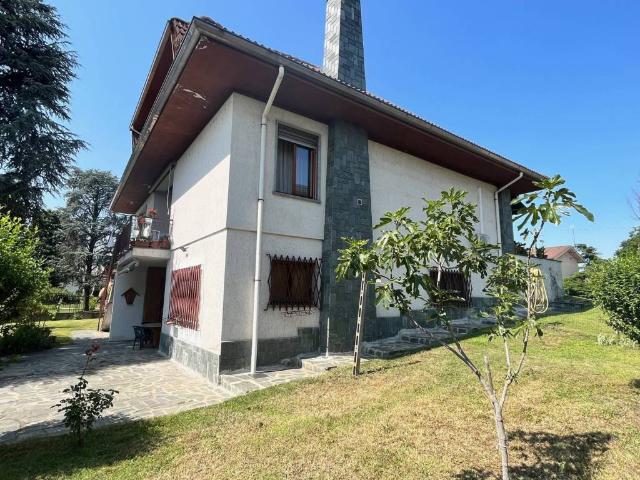 Villa Indipendente in vendita a Castello D'agogna, Lombardia