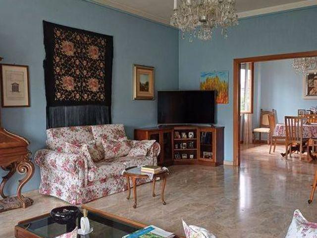Villa Indipendente in vendita a Castello D'agogna, Lombardia