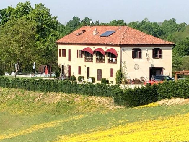 Villa Indipendente in vendita a Piemonte, Asti