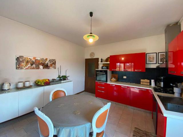 Villa Indipendente in vendita a Piemonte, Asti