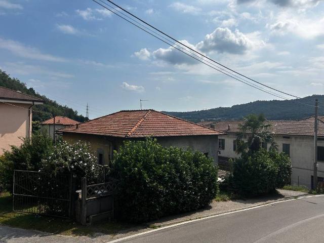 Villa Indipendente in vendita a Castello di Brianza