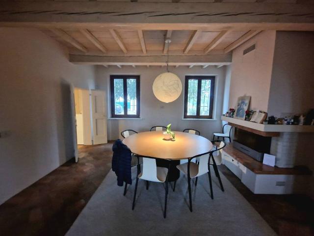 Villa Indipendente in vendita a Castellucchio, Lombardia