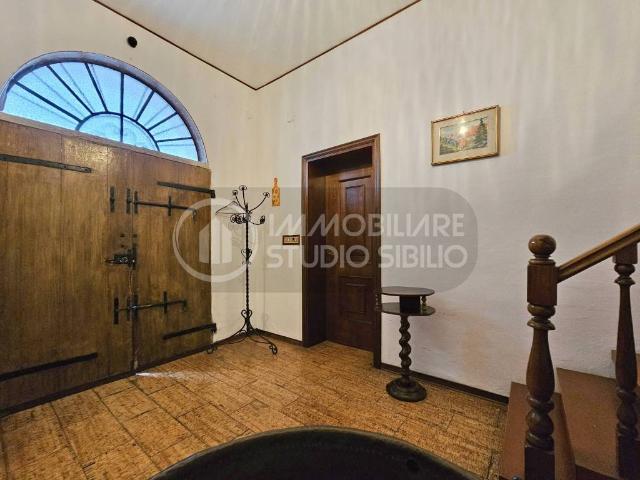 Villa Indipendente in vendita a Castellucchio, Lombardia