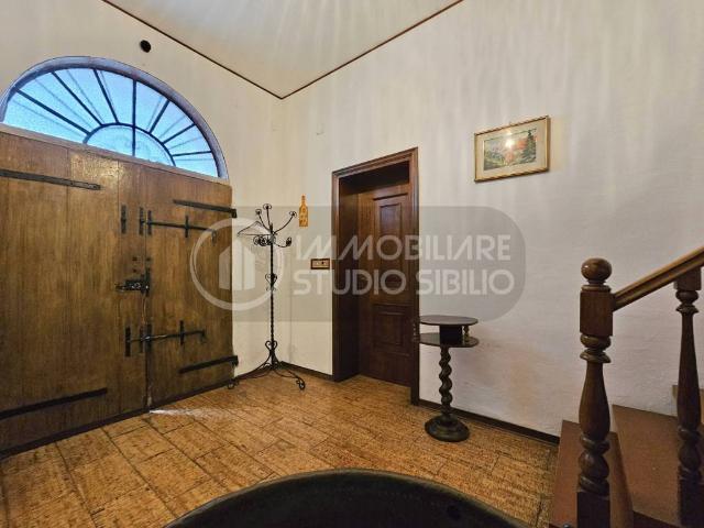 Villa Indipendente in vendita a Castellucchio, Lombardia