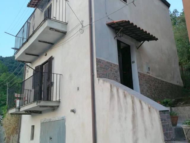 Villa Indipendente in vendita a Castelluccio Inferiore, Basilicata