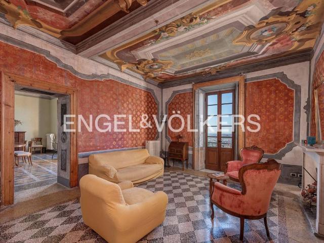 Villa Indipendente in vendita a Castelmarte, Lombardia