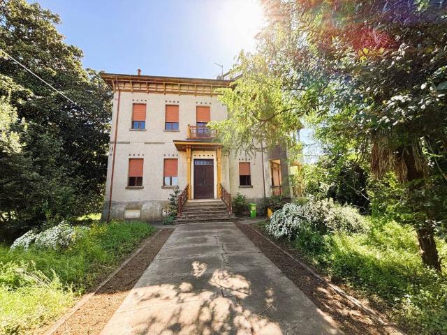 Villa Indipendente in vendita a Castelmassa, Veneto