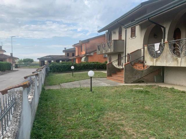 Villa Indipendente in vendita a Castelnovo Bariano, Veneto