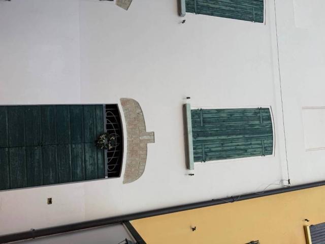 Villa Indipendente in vendita a Terra di Mezzo, Re
