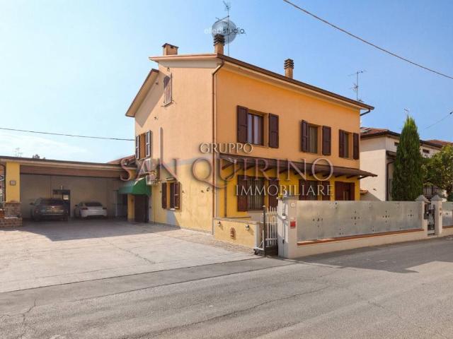 Villa Indipendente in vendita a Terra di Mezzo, Re