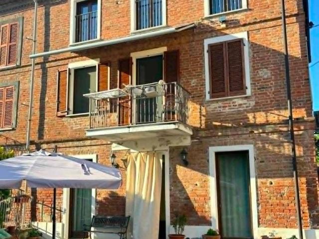 Villa Indipendente in vendita a Piemonte, Asti