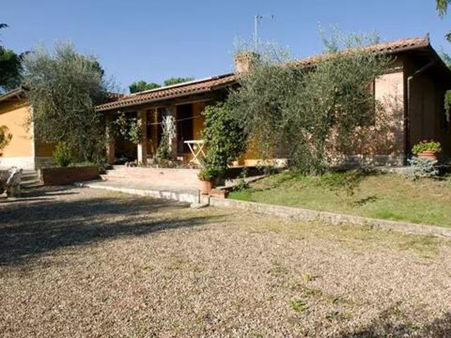 Villa Indipendente in vendita a Castelnuovo Berardenga, Toscana
