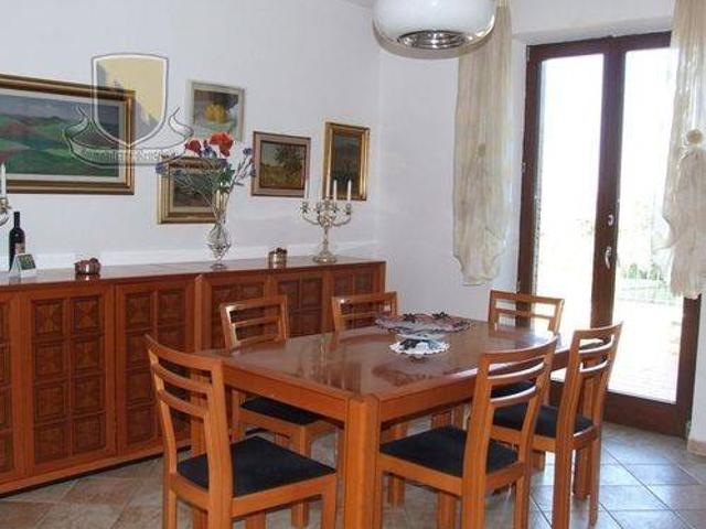 Villa Indipendente in vendita a Castelnuovo Berardenga, Toscana