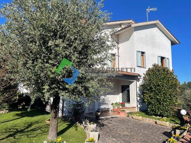 Villa Indipendente in vendita a Monteriggioni, Toscana