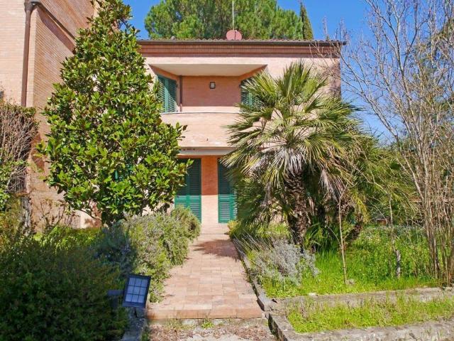Villa Indipendente in vendita a Castelnuovo Berardenga, Toscana