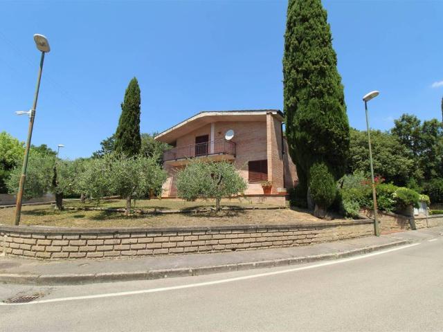 Villa Indipendente in vendita a Castelnuovo Berardenga, Toscana