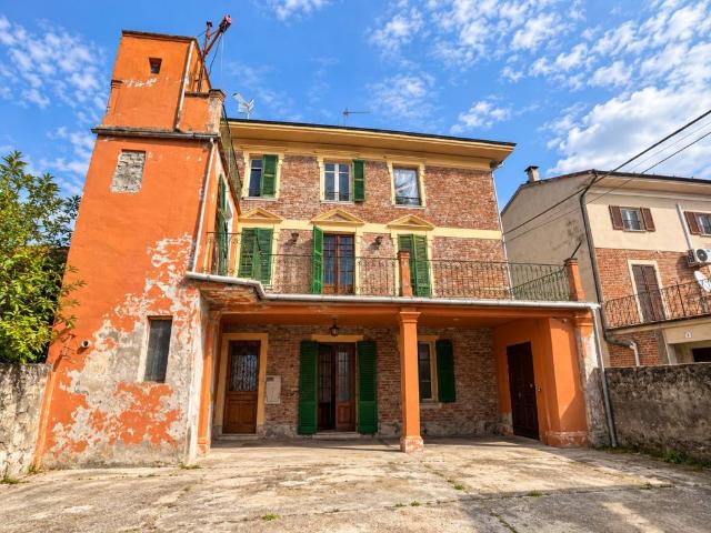 Villa Indipendente in vendita a Castelnuovo Bormida, Alessandria