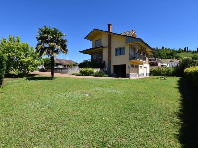 Villa Indipendente in vendita a Piemonte, Asti