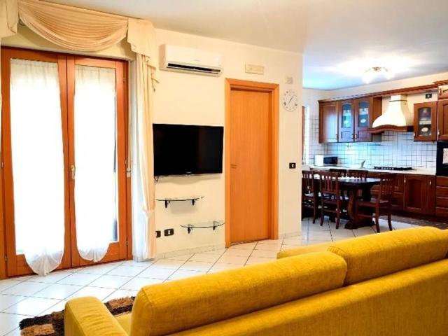 Villa Indipendente in vendita a Castelnuovo Cilento, Campania