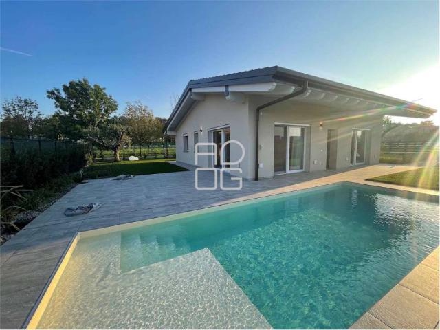 Villa Indipendente in vendita a Castelnuovo Del Garda, Veneto