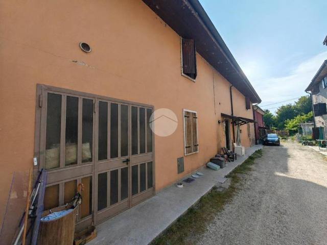 Villa Indipendente in vendita a Castelnuovo Del Garda, Veneto
