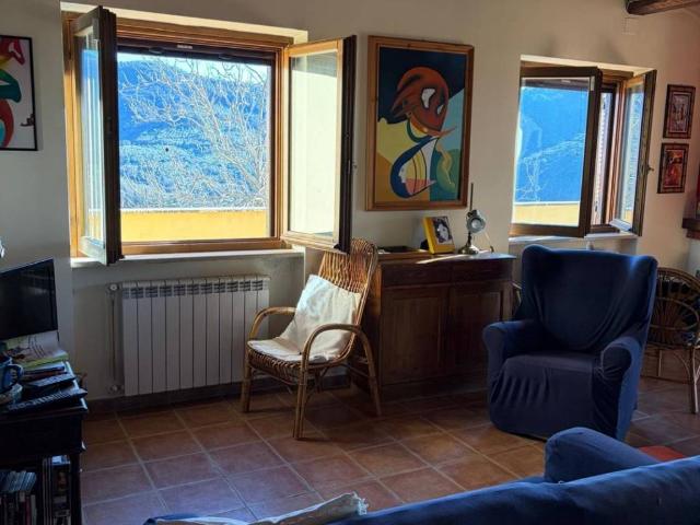 Villa Indipendente in vendita a Castelnuovo Di Farfa, Lazio