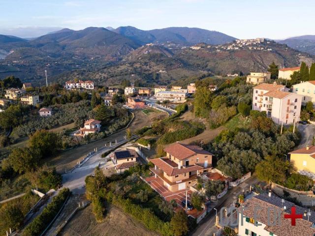 Villa Indipendente in vendita a Castelnuovo Di Farfa, Lazio
