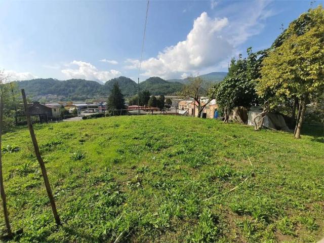 Villa Indipendente in vendita a Castelnuovo di Garfagnana, Lucca