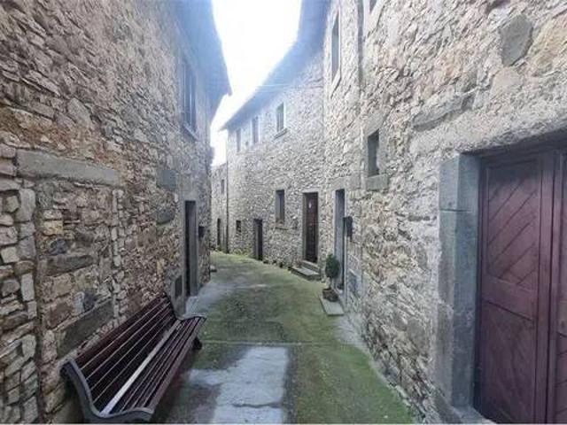Villa Indipendente in vendita a Colle, Castelnuovo di Garfagnana