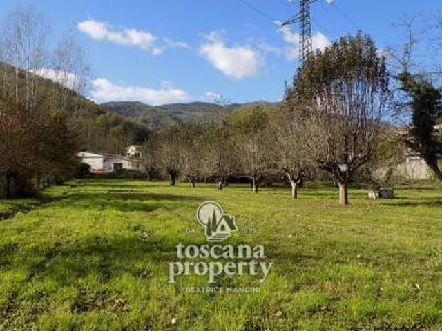 Villa Indipendente in vendita a Unione Comuni Garfagnana, Castelnuovo Di Garfagnana