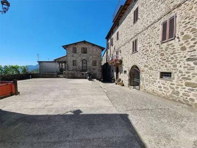 Villa Indipendente in vendita a Palleroso, Castelnuovo di Garfagnana