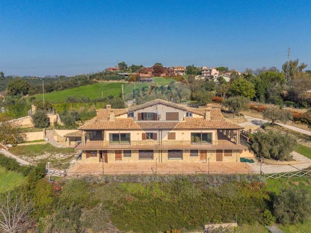 Villa Indipendente in vendita a Roma Capitale, Lazio